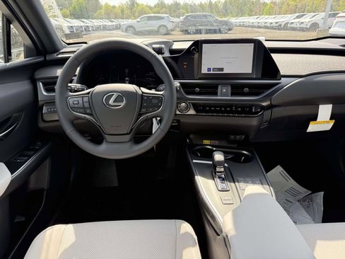 New 2026 Lexus UX 300h AWD image 8