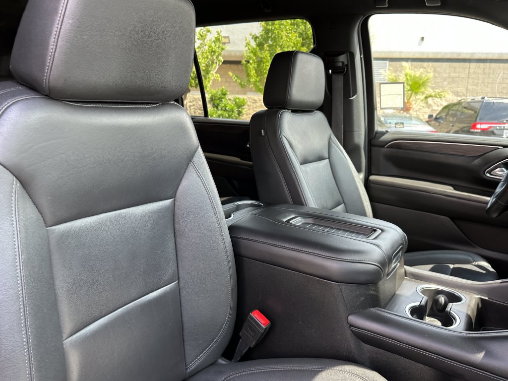 Used 2024 Chevrolet Suburban LT AWD/4WD image 20
