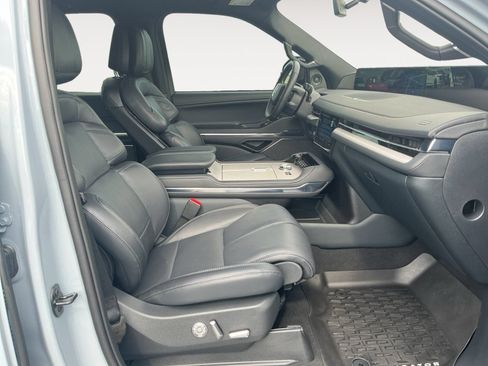 Certified 2025 Lincoln Navigator Reserve w/ Jet Appearance Package AWD/4WD image 15