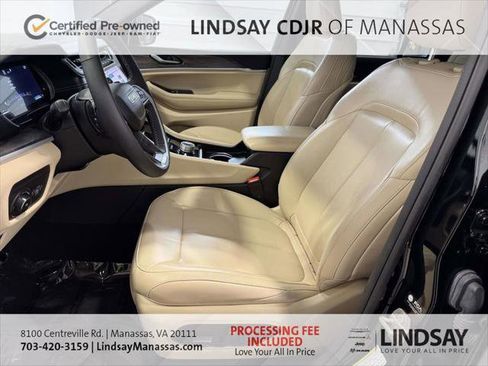 Certified 2024 Jeep Grand Cherokee Limited AWD/4WD image 20