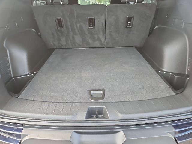 Used 2020 Chevrolet Blazer LT FWD image 23