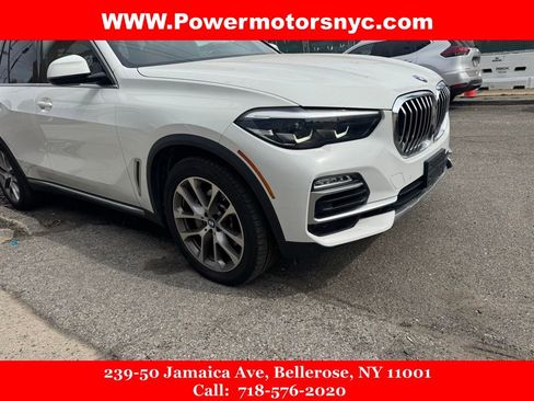 Used 2019 BMW X5 xDrive40i w/ Premium Package 2 AWD/4WD image 3