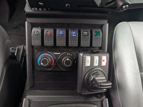 Used 2019 Ford Transit 250 148 High Roof Extended RWD image 33
