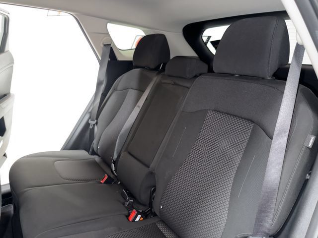 Used 2025 Kia Sportage LX FWD image 15