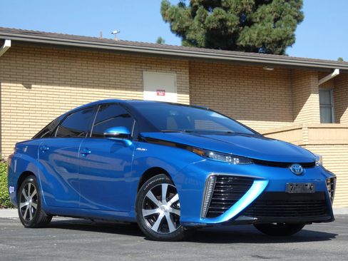 Used 2018 Toyota Mirai image 5