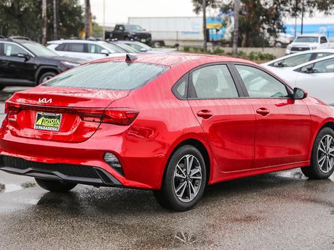 Used 2024 Kia Forte LXS image 6