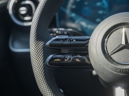New 2026 Mercedes-Benz GLC 300 4MATIC image 30