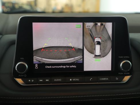 Used 2021 Nissan Rogue SV image 19