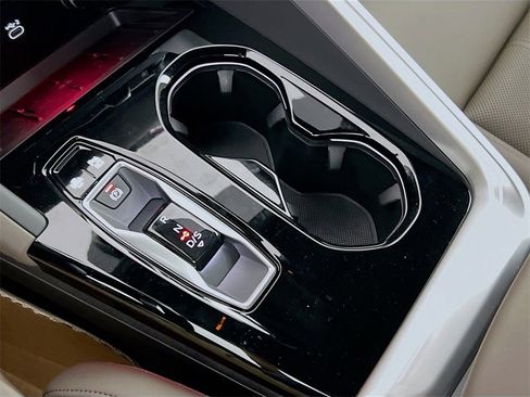 New 2025 Audi Q5 2.0T Premium Plus image 17