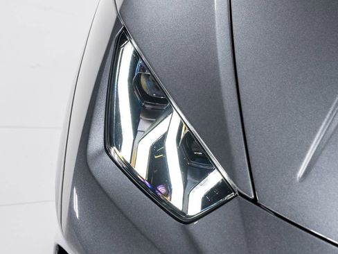 Used 2018 Lamborghini Huracan LP 580-2 image 41