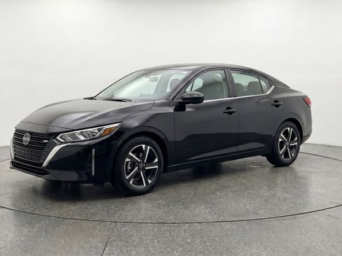 Used 2025 Nissan Sentra SV FWD image 3