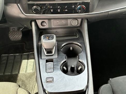 Certified 2025 Nissan Rogue S FWD image 15