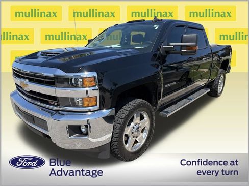 Used 2019 Chevrolet Silverado 2500 LT w/ LT Convenience Package AWD/4WD image 2