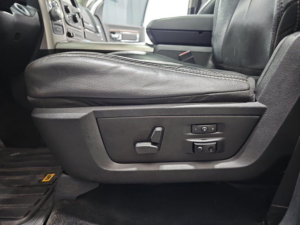 Used 2017 RAM 1500 Laramie w/ Convenience Group AWD/4WD image 27