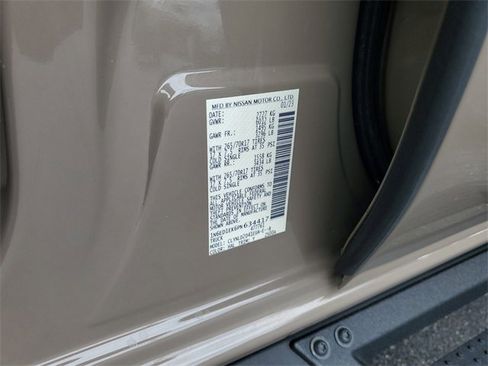 Used 2023 Nissan Frontier PRO-4X w/ Pro-4X Premium Package image 31