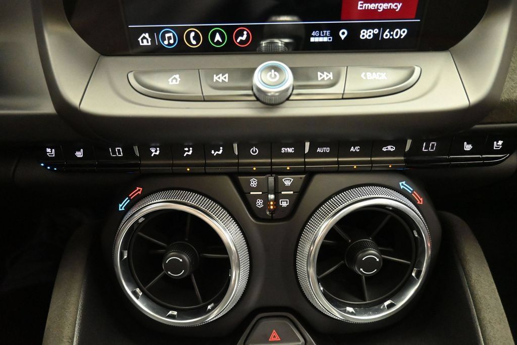 Used 2019 Chevrolet Camaro ZL1 RWD image 16