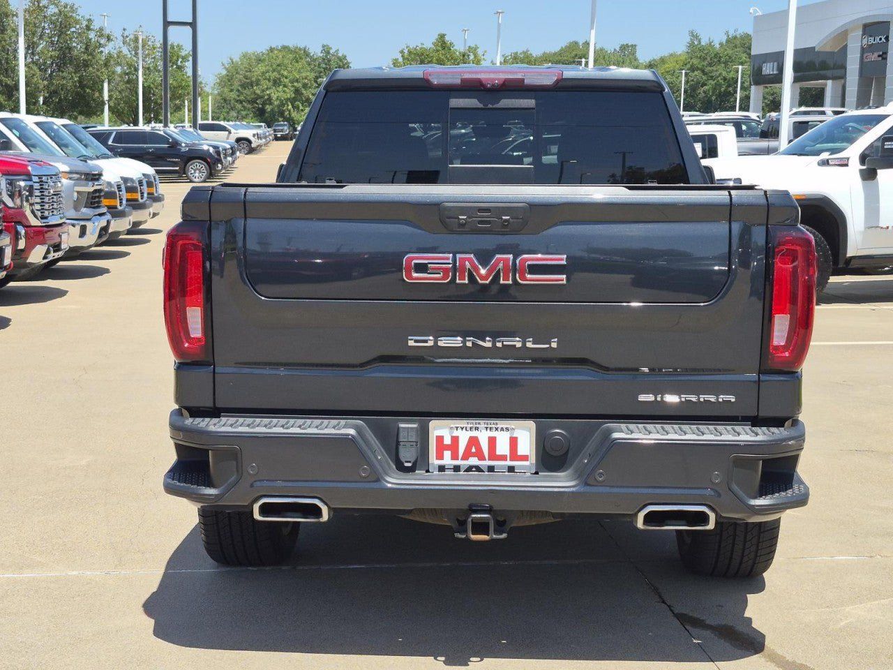 Certified 2022 GMC Sierra 1500 Denali w/ Denali Reserve Package AWD/4WD image 5