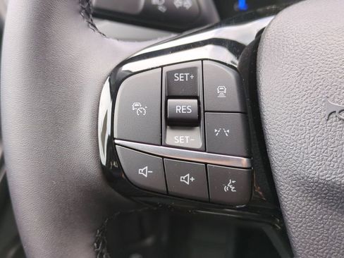 New 2025 Ford Escape SE image 20