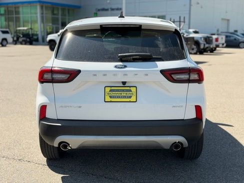 Used 2025 Ford Escape Active AWD/4WD image 7