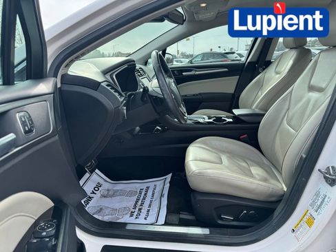Used 2016 Ford Fusion Titanium image 12