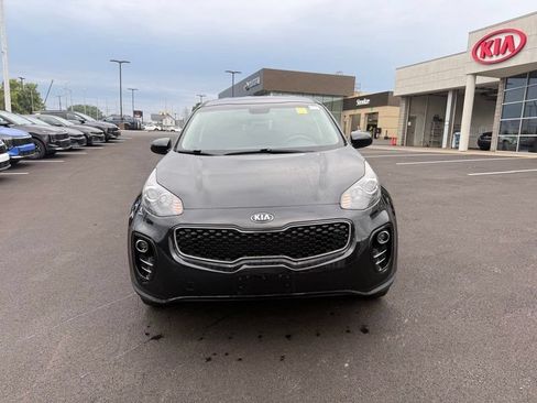 Used 2017 Kia Sportage LX AWD/4WD image 2