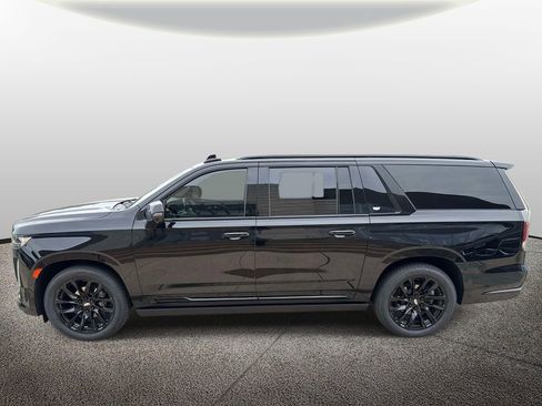 Used 2023 Cadillac Escalade ESV Sport Platinum w/ LPO, ONYX Package AWD/4WD image 3