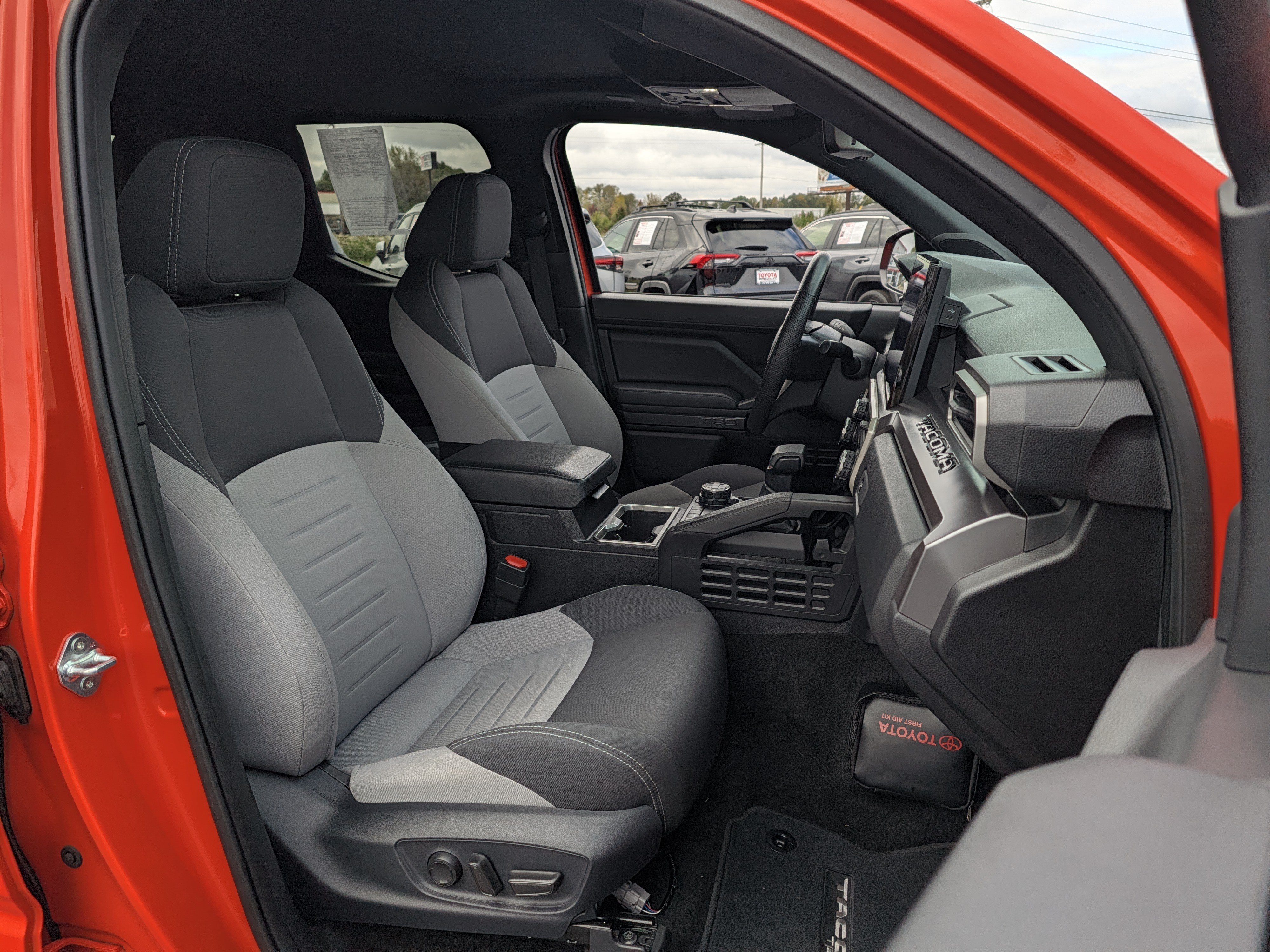 Used 2024 Toyota Tacoma TRD Off-Road w/ TRD Off Road Upgrade Package AWD/4WD image 24