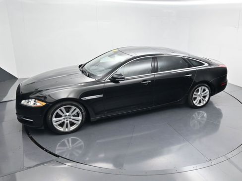 Used 2011 Jaguar XJ L image 51
