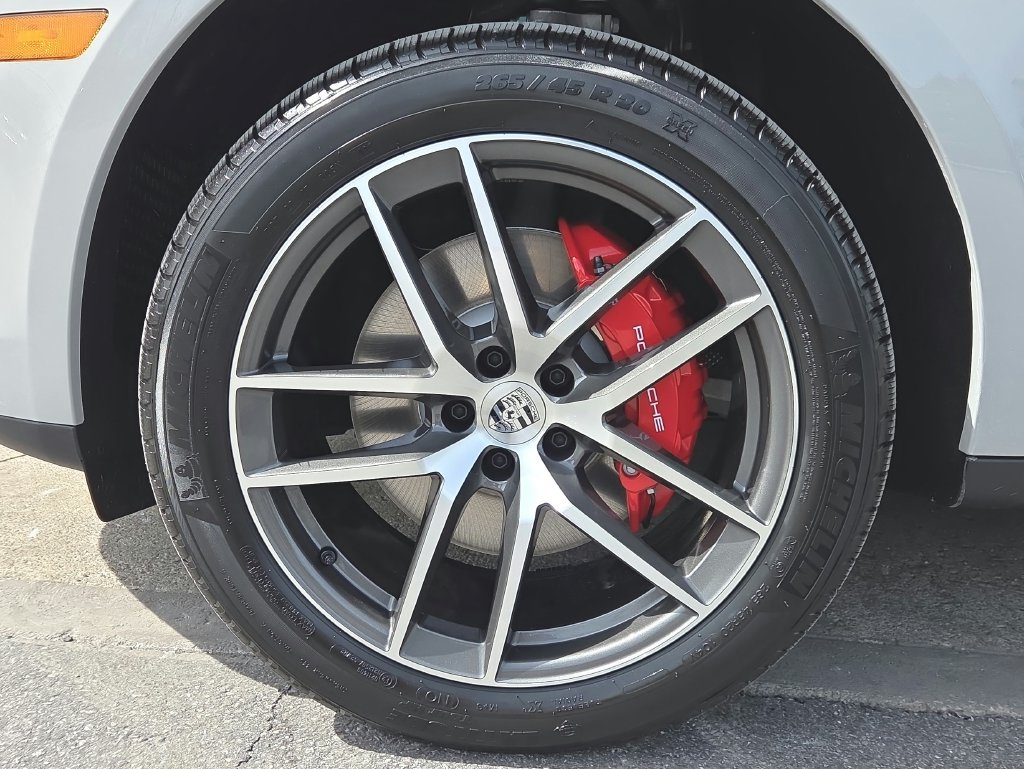 Certified 2026 Porsche Macan S AWD/4WD image 24