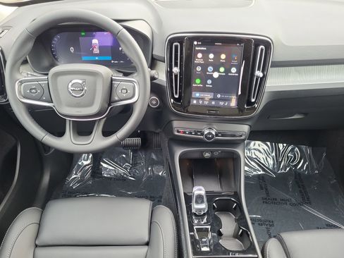 New 2026 Volvo XC40 B5 Plus w/ Climate Package image 15