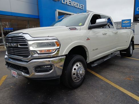 Used 2020 RAM 3500 Laramie image 6