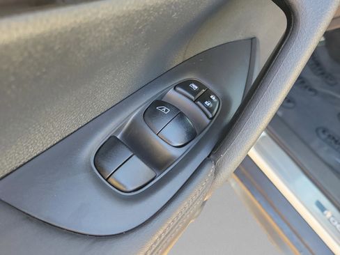 Certified 2017 Nissan Rogue SV w/ Midnight Edition image 15