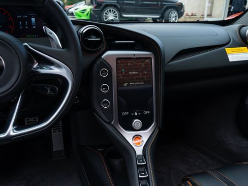 New 2026 McLaren 750S Spider image 21