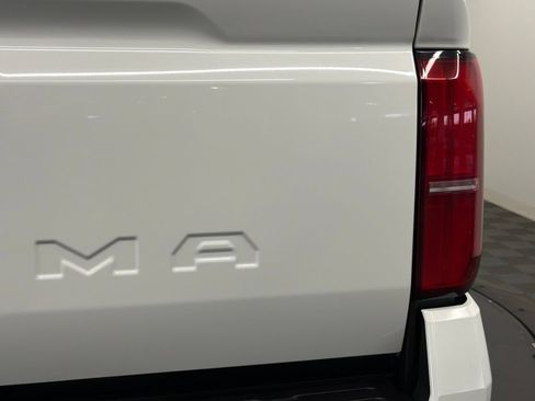 Certified 2026 Toyota Tacoma SR5 AWD/4WD image 14