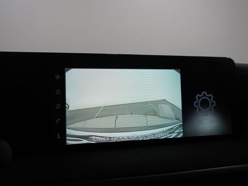 Used 2025 Nissan Kicks SV w/ SV Premium Package image 27