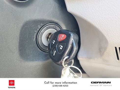 Used 2012 Toyota Corolla LE image 33