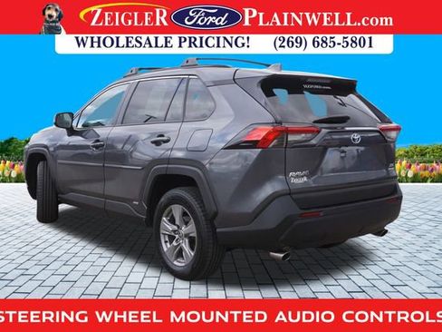 Used 2022 Toyota RAV4 XLE image 3