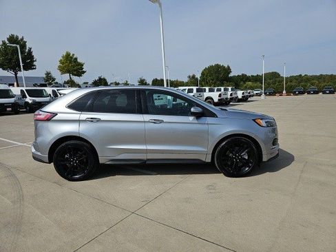 Used 2022 Ford Edge ST w/ Equipment Group 401A image 7