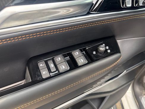 New 2026 Jeep Grand Wagoneer Summit AWD/4WD image 19
