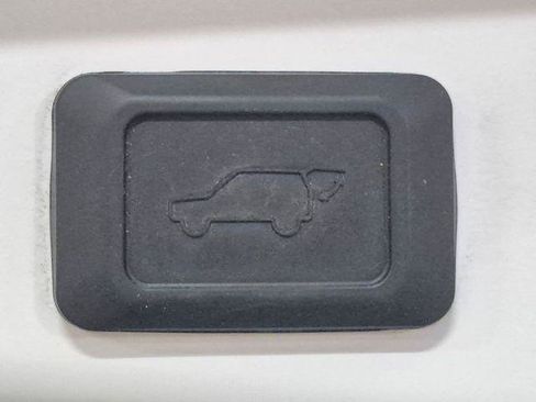Certified 2025 Toyota RAV4 Limited AWD/4WD image 28