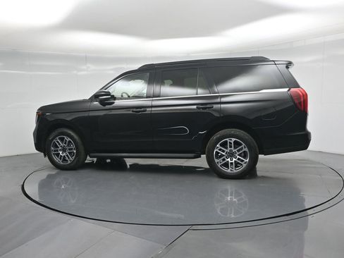 Certified 2025 Ford Expedition Active image 7