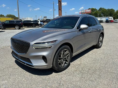Used 2022 Genesis GV70 2.5T w/ Advanced Package AWD/4WD image 9