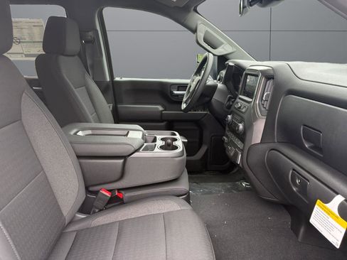 New 2026 Chevrolet Silverado 2500 Custom w/ Custom Value Package AWD/4WD image 15