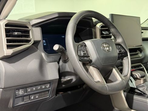 Used 2024 Toyota Tundra Limited AWD/4WD image 16