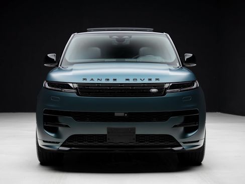 Used 2025 Land Rover Range Rover Sport Dynamic SE AWD/4WD image 8