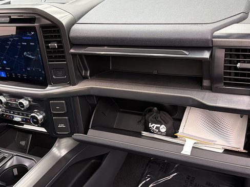 Used 2025 Ford F150 Lariat image 38