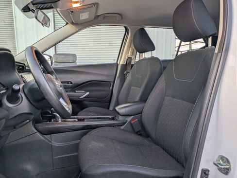 Used 2023 Nissan Kicks SV image 14