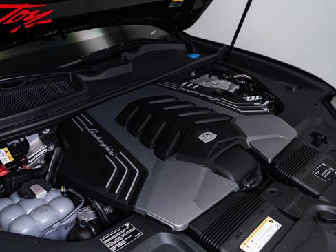 Used 2022 Lamborghini Urus AWD/4WD image 58