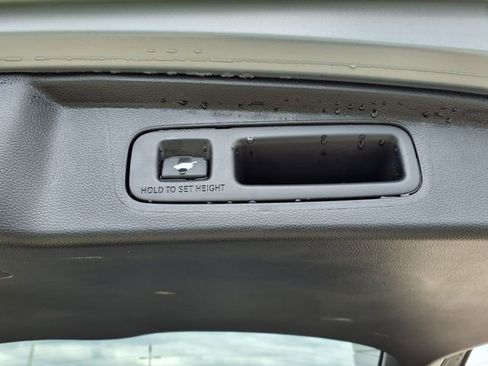 Used 2025 Honda CR-V EX-L image 12