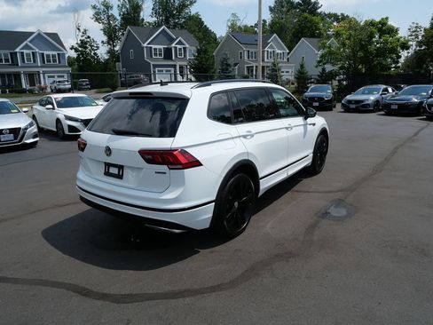 Used 2021 Volkswagen Tiguan SE R-Line w/ 3rd Row Seat Package AWD/4WD image 6